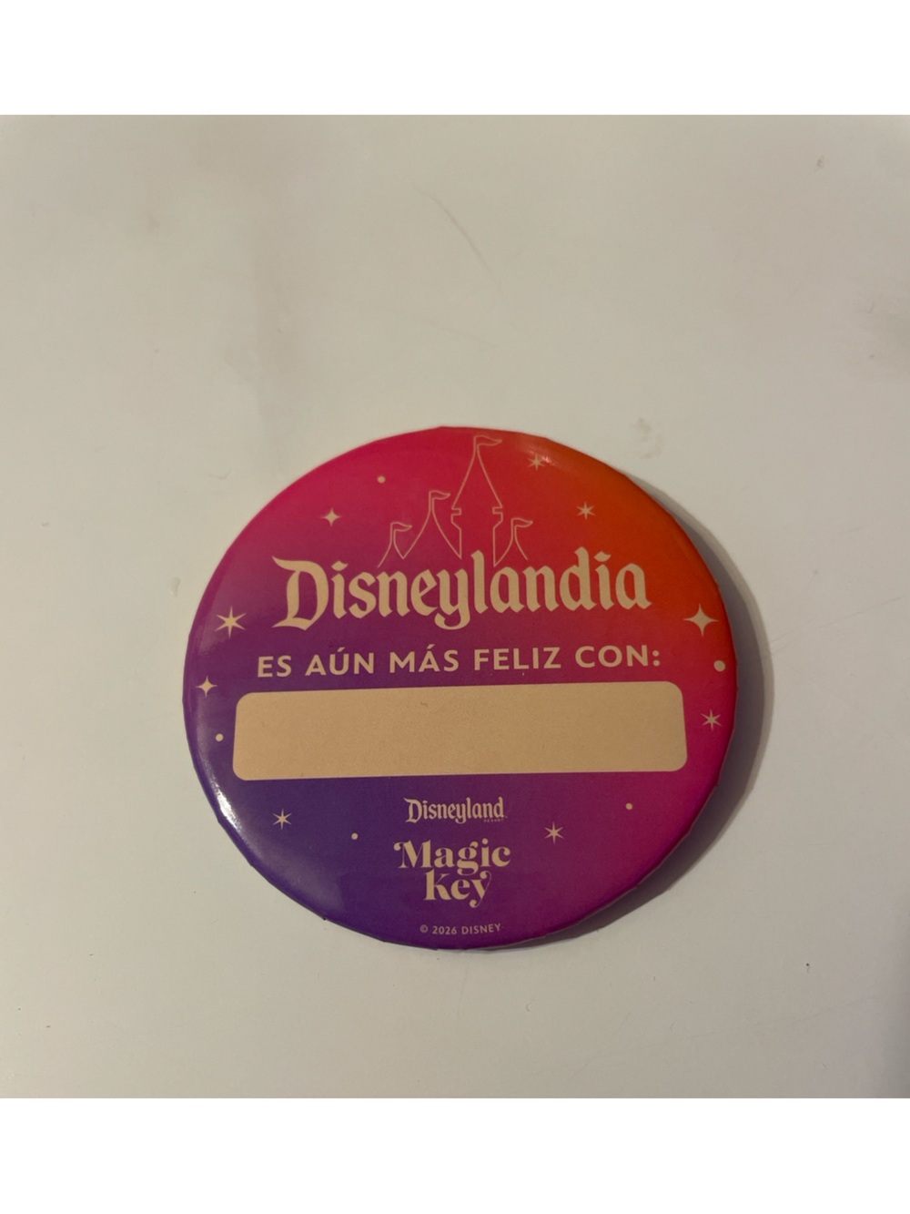 Authentic Disneyland Disneylandia Magic Key Pin